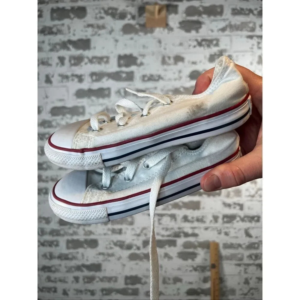 Converse | infant size 10 white lace up sneakers